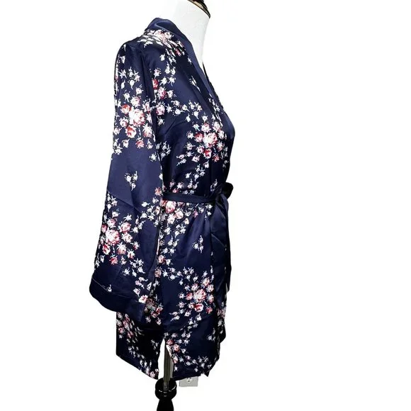 Morgan Lane Satin Robe Blue Floral Rose Print size S/M FabFitFun NWT - Picture 2 of 6